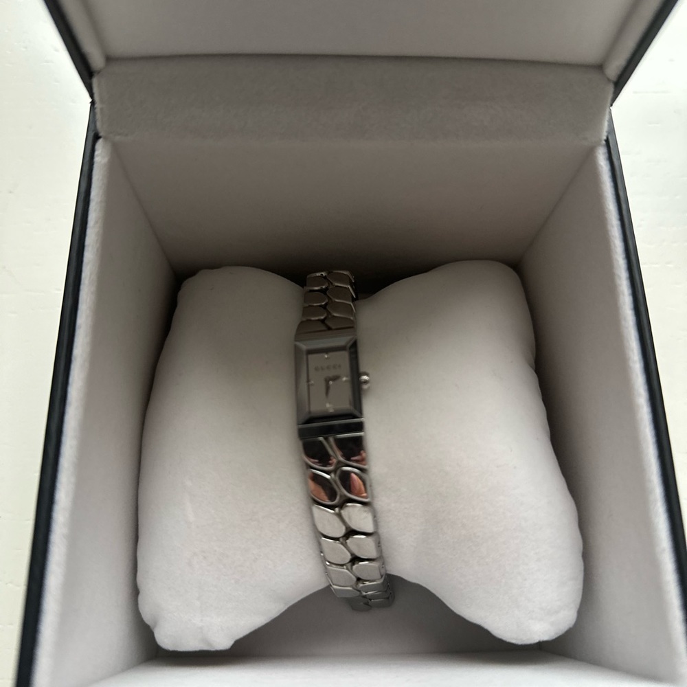 Gucci stainless steel watch